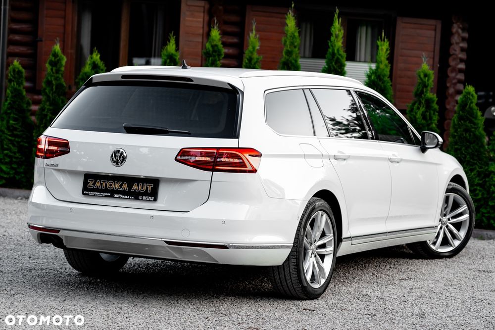 Volkswagen Passat Variant 2.0 TDI SCR 4Motion DSG Highline - 13