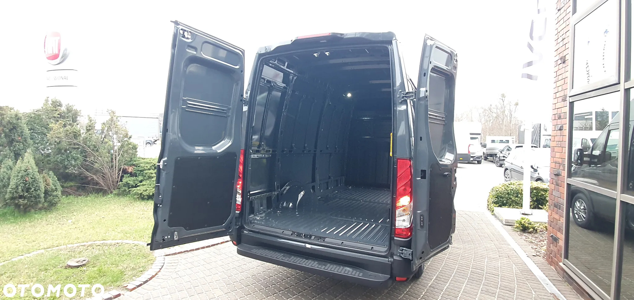 Iveco Furgon 35S16A8V 12m3 AUTOMAT - 6