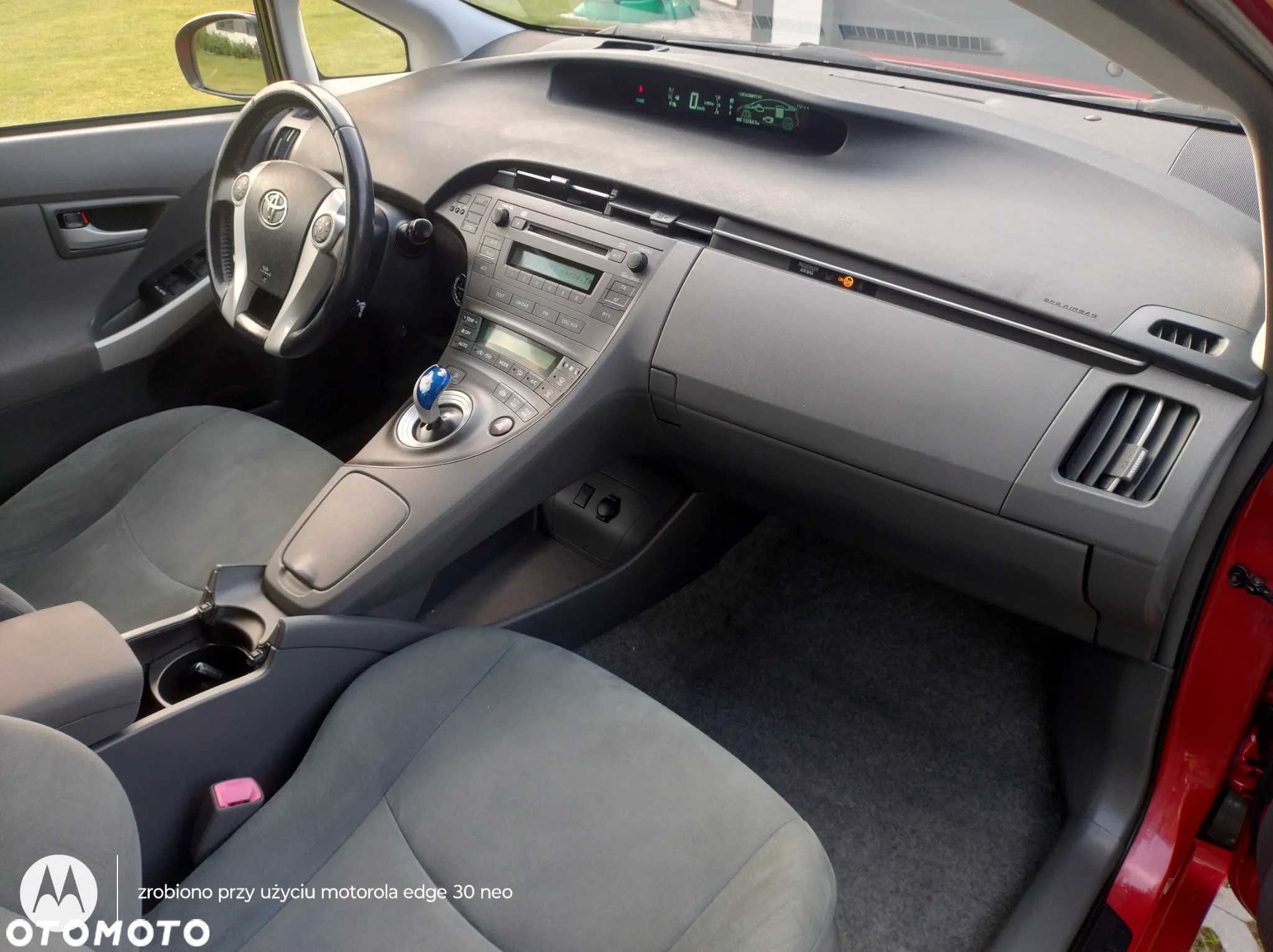 Toyota Prius 1.8 Hybrid Premium - 30
