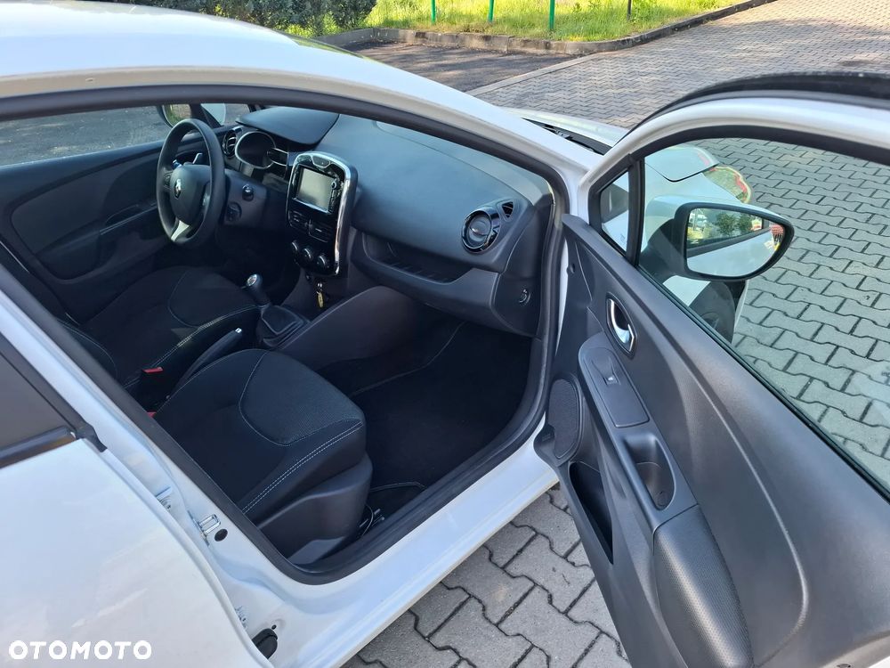 Renault Clio - 16