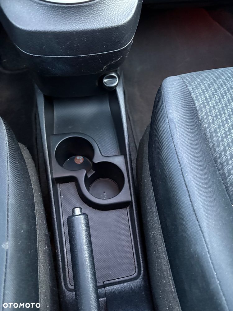 Toyota Verso S 1.33 Premium - 13