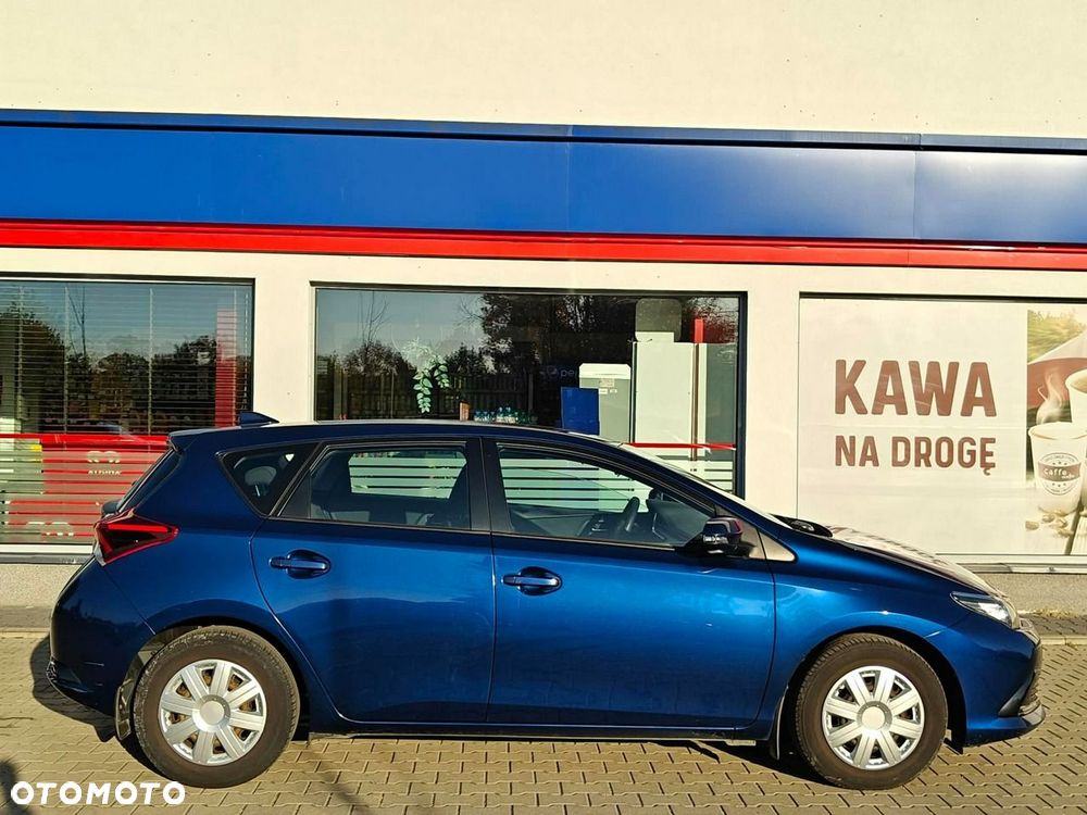 Toyota Auris - 6