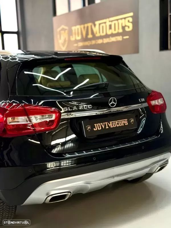 Mercedes-Benz GLA 200 (CDI) d 7G-DCT Urban - 17