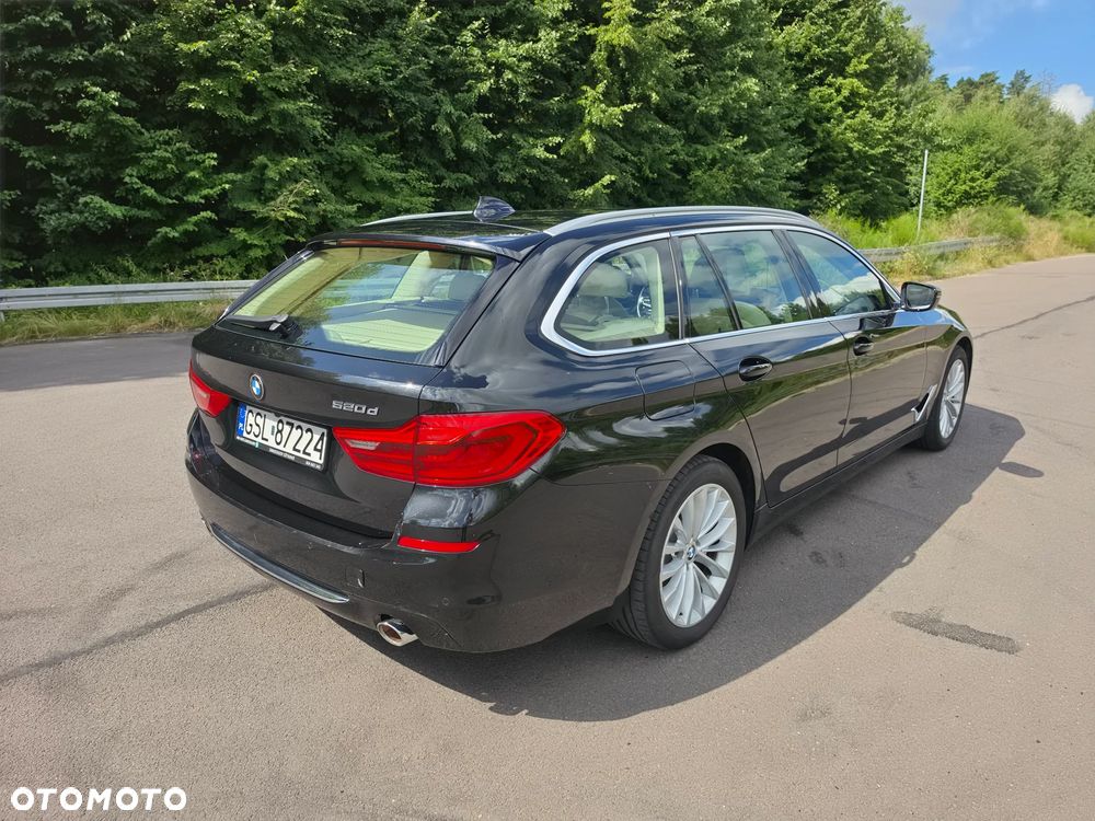 BMW Seria 5 520d Luxury Line - 3