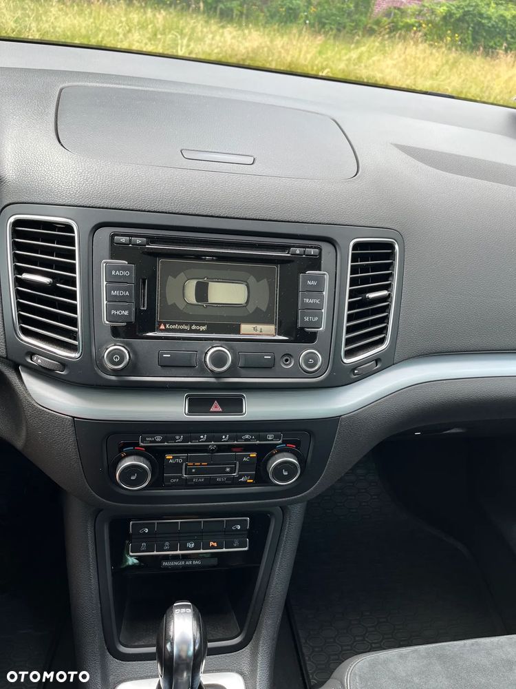 Volkswagen Sharan 2.0 TDI Highline DSG - 6