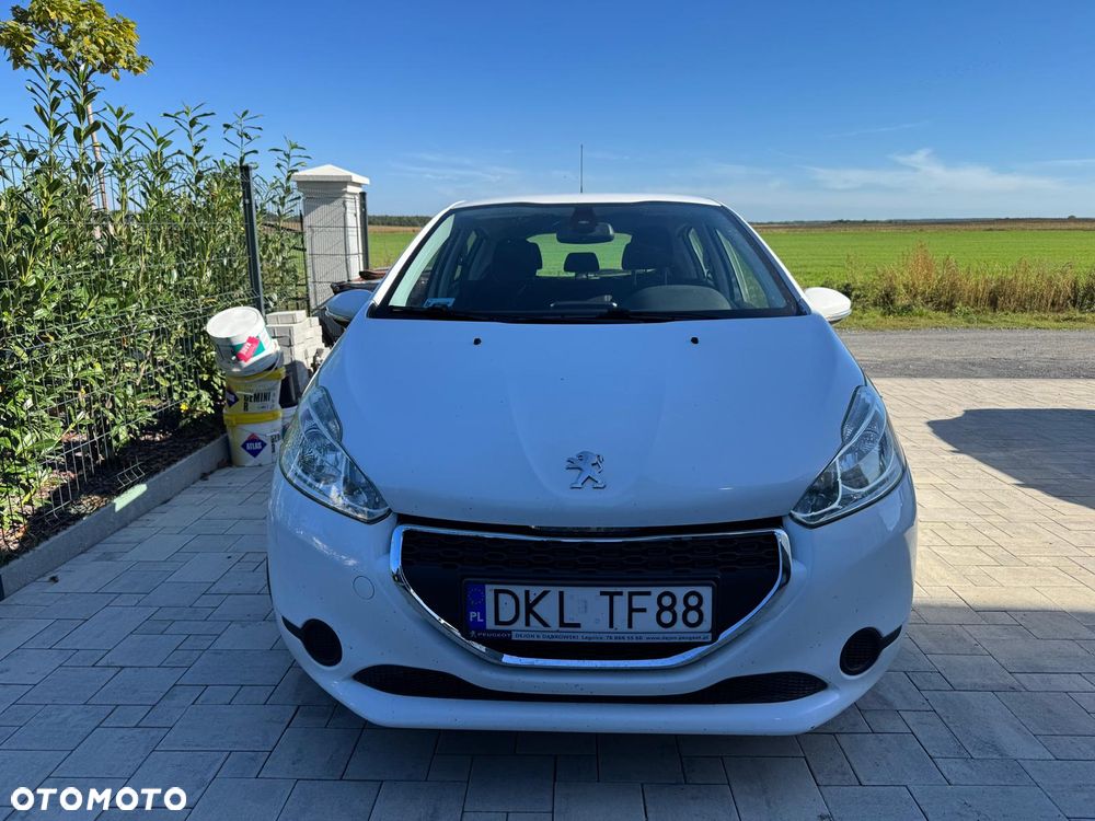 Peugeot 208 2013 photo 4
