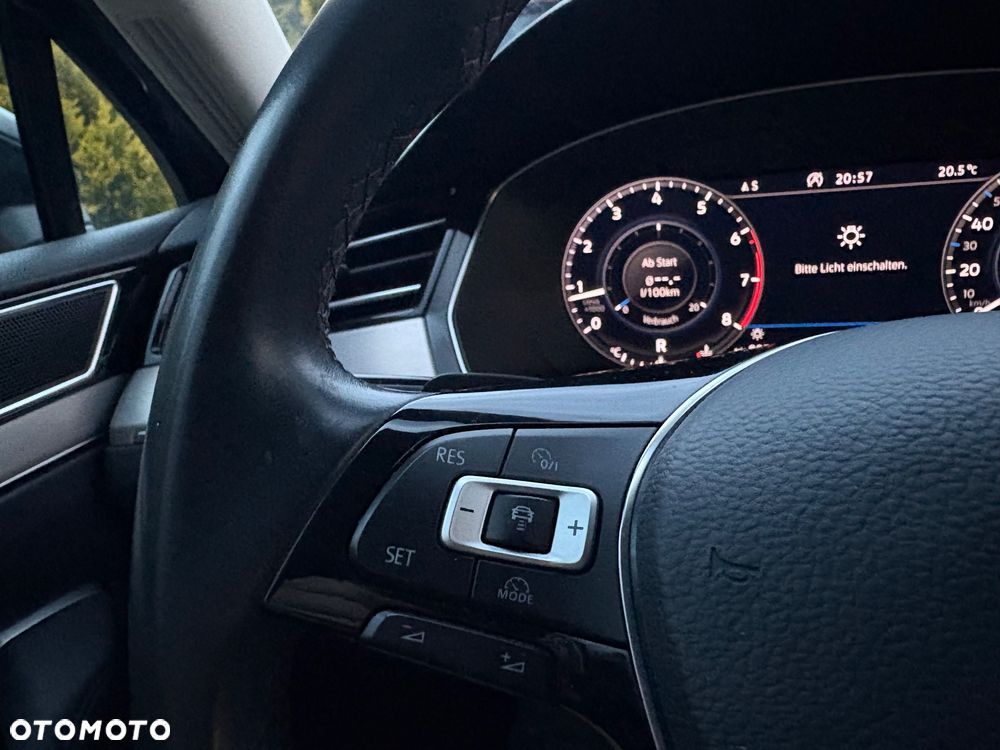 Volkswagen Passat 1.8 TSI (BlueMotion Technology) DSG Highline - 25
