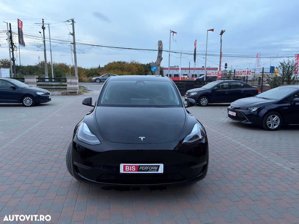 Tesla Model Y Long Range Dual Motor AWD - 3