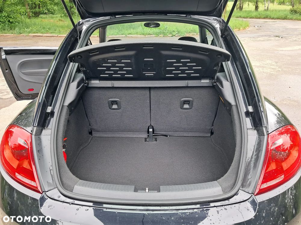 Volkswagen Beetle 1.6 TDI DPF Blue Motion Technologie Design - 21