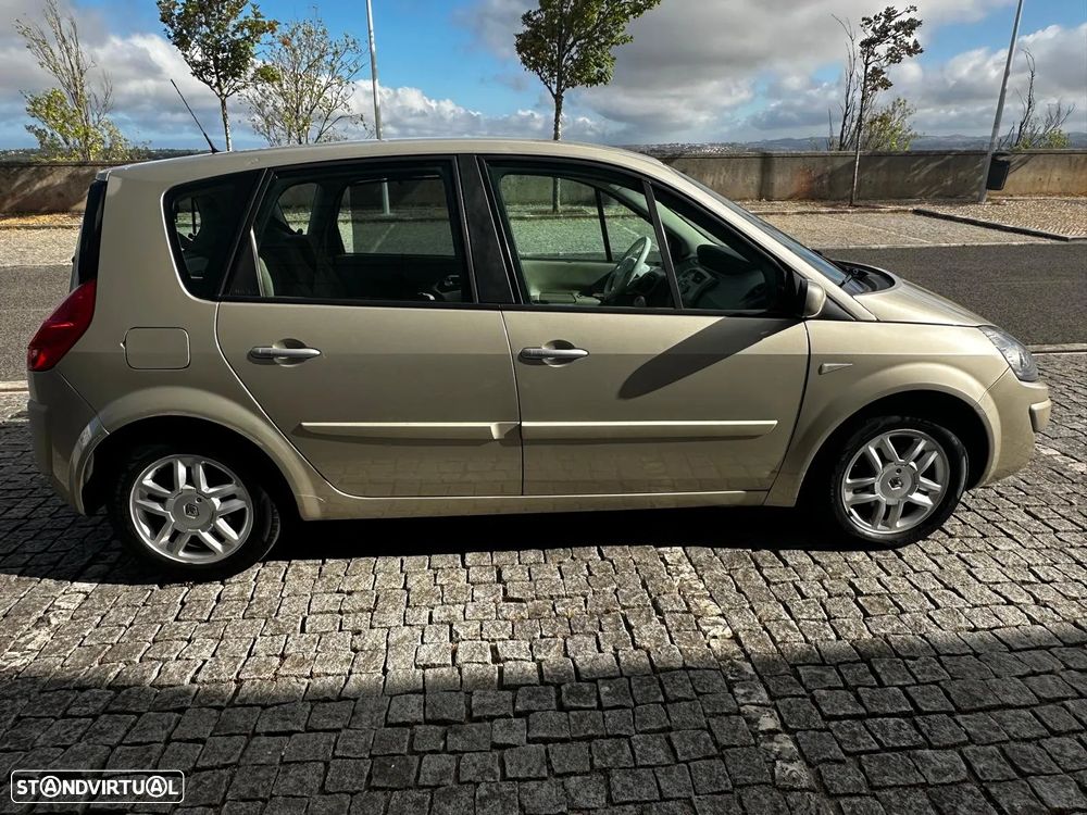 Renault Scénic - 8