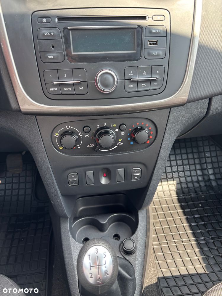 Dacia Sandero TCe 90 Celebration - 18
