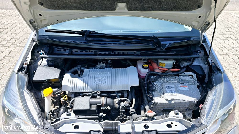 Toyota Yaris 1.5 HSD Comfort +P.Style+P.Techno - 35