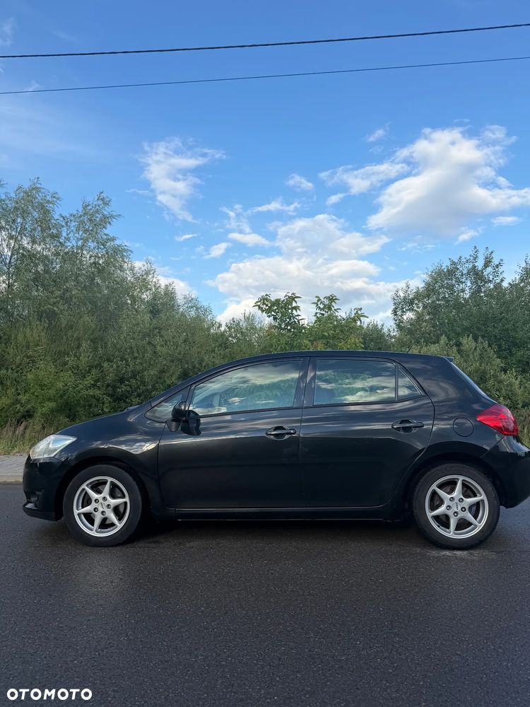 Toyota Auris 2.0 D-4D Sol - 3