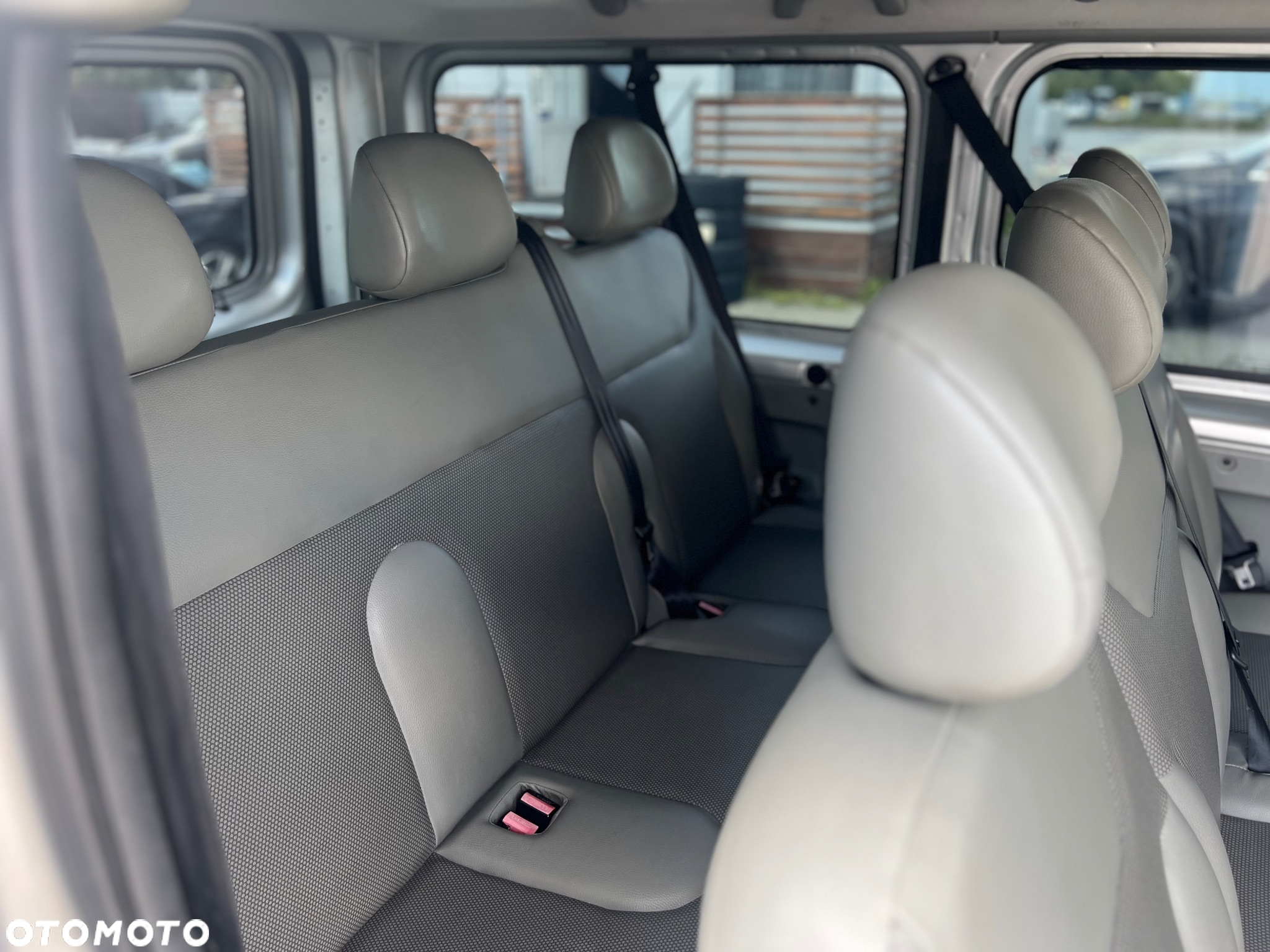 Opel Vivaro L2H1 2.9t - 16