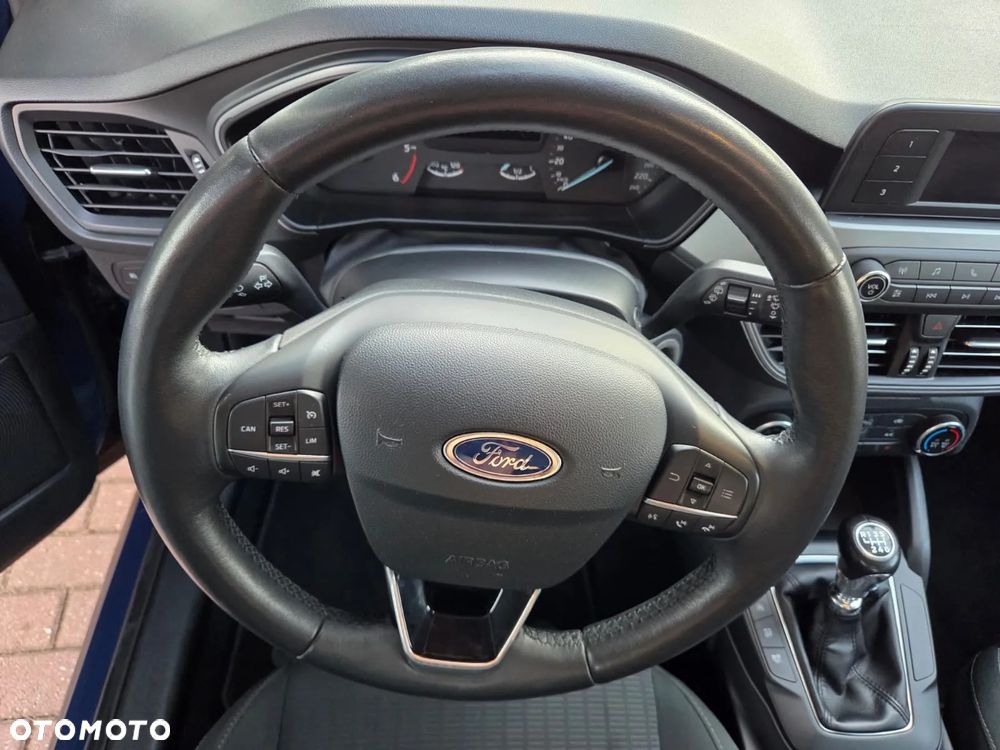 Ford Focus 1.5 EcoBlue Connected - 16