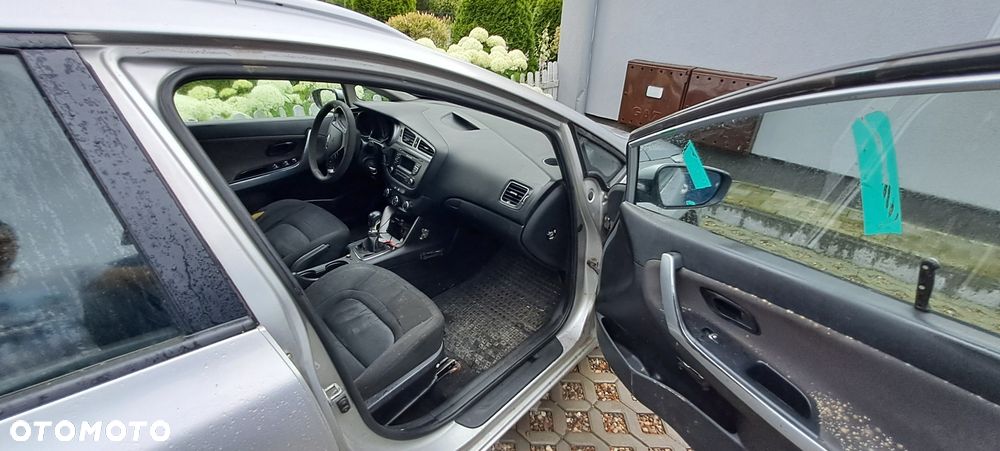 Kia Ceed - 5