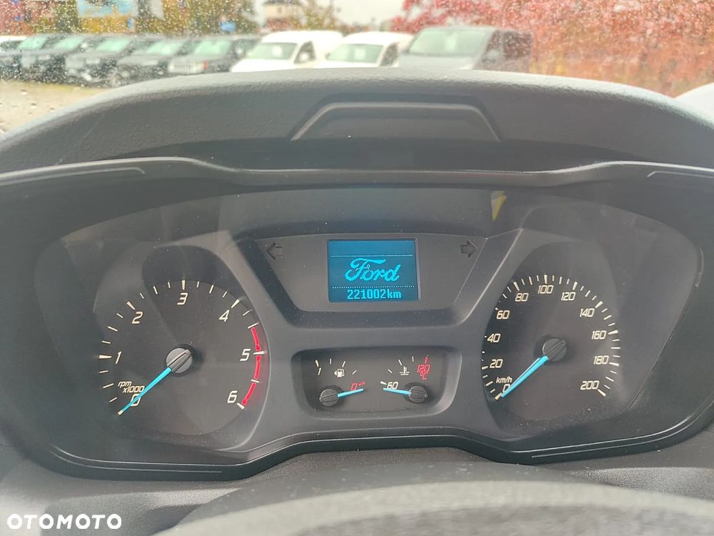Ford Transit - 8