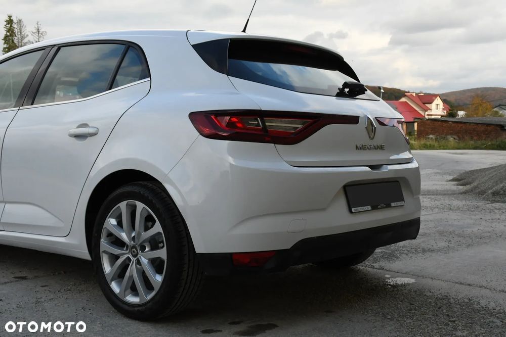 Renault Megane 1.5 Blue dCi Business - 8