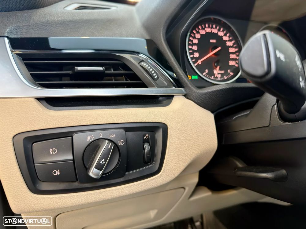 BMW X1 16 d sDrive Advantage - 39