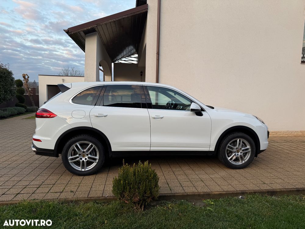 Porsche Cayenne 3.0 L V6 - 17