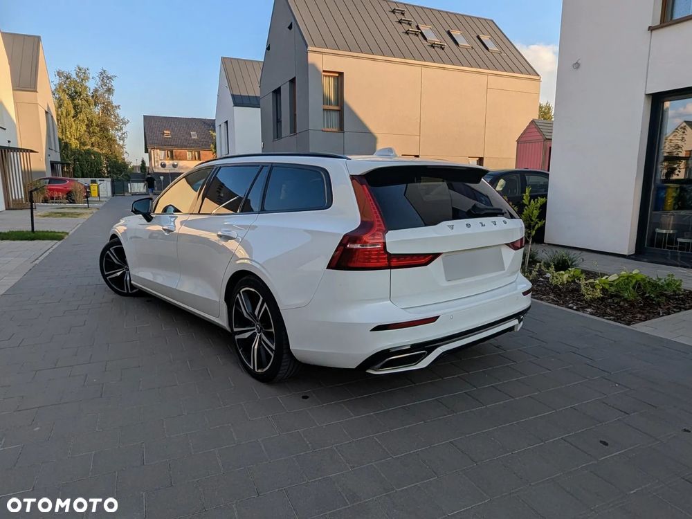 Volvo V60 D4 R-Design - 5