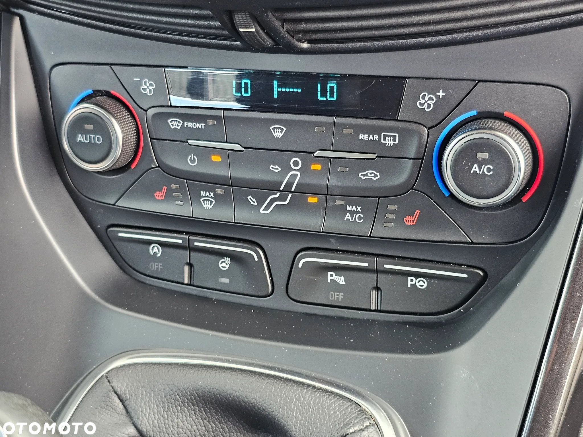 Ford C-MAX 1.0 EcoBoost Titanium ASS - 25