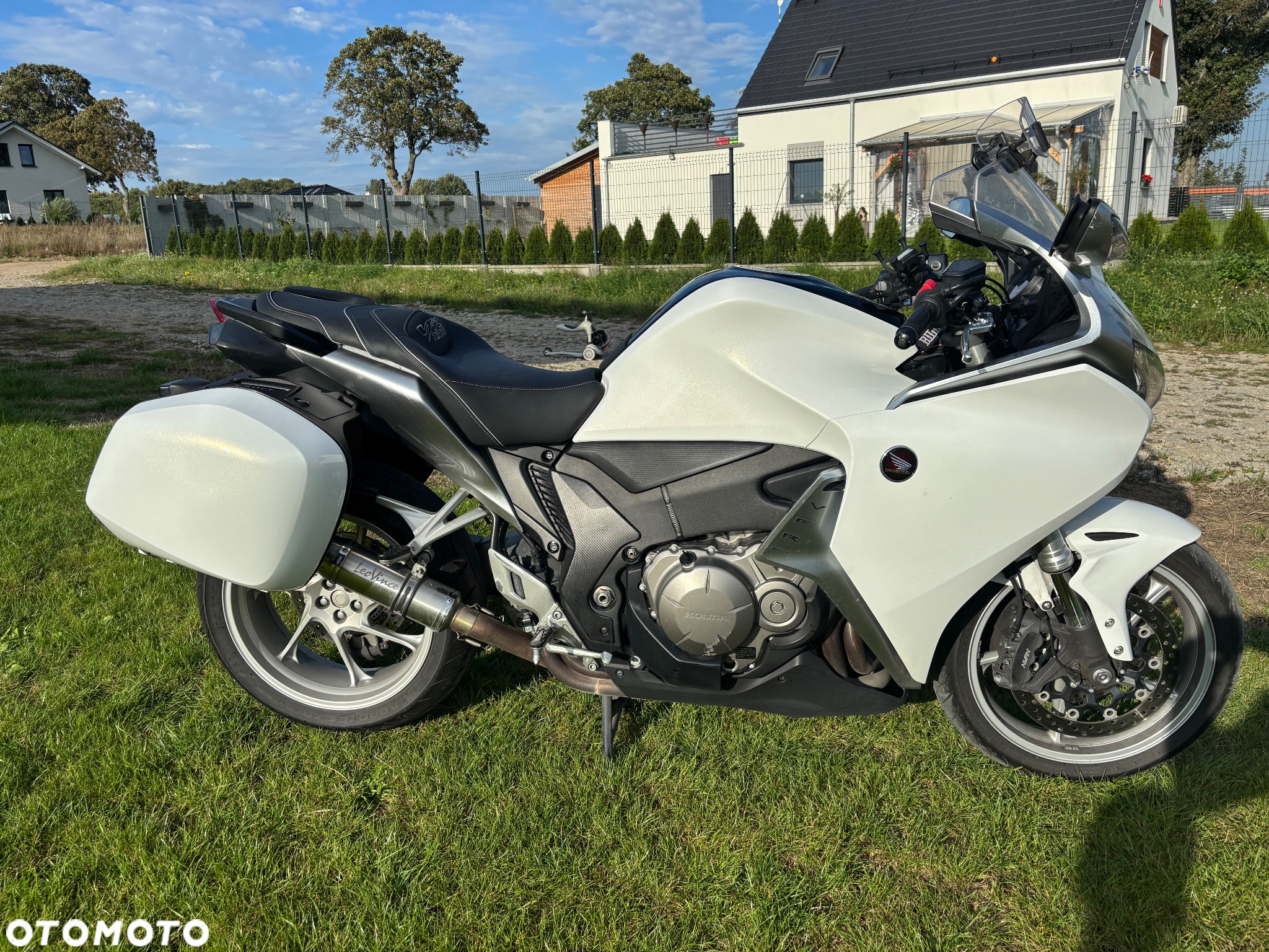 Honda VFR - 4