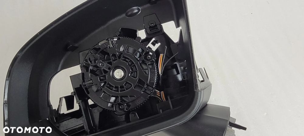 LUSTERKO LEWE 14PIN VOLVO XC40 2017- 31442777 3147761 14pin - 3