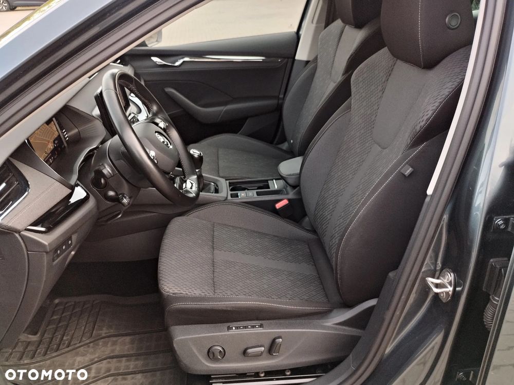 Skoda Octavia 1.5 TSI ACT Style - 10