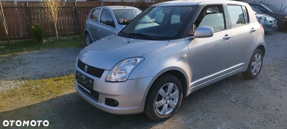 Suzuki Swift - 8