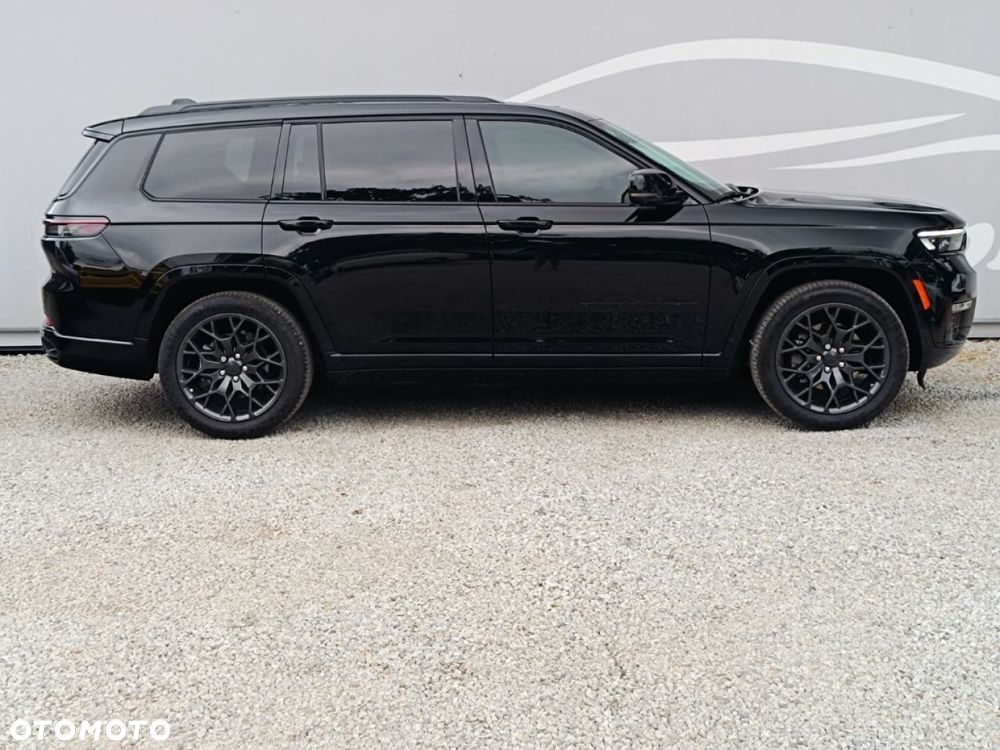 Jeep Grand Cherokee - 13