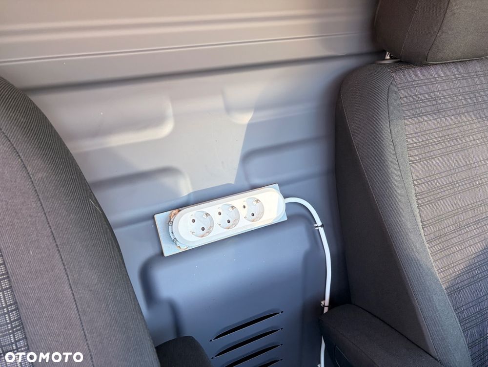 Mercedes-Benz Vito - 29