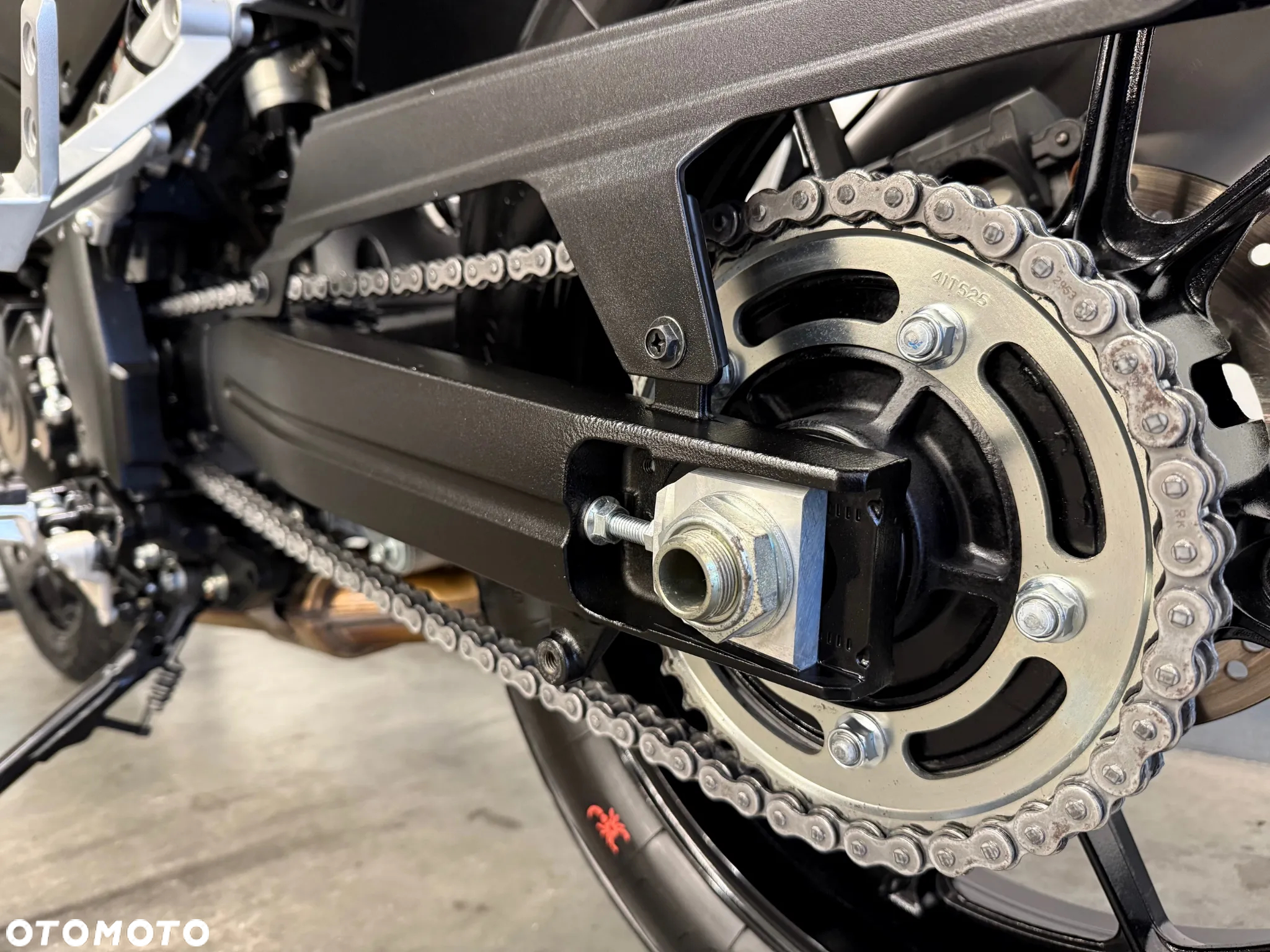 Suzuki V-STROM - 8