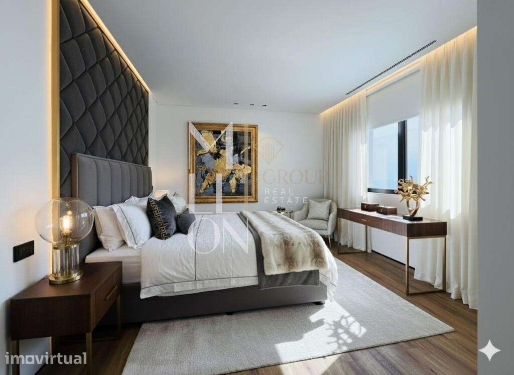 LUXUOSA MORADIA T5 COM PISCINA EM SÃO JOAO DO ESTORIL - Grande imagem: 2/28