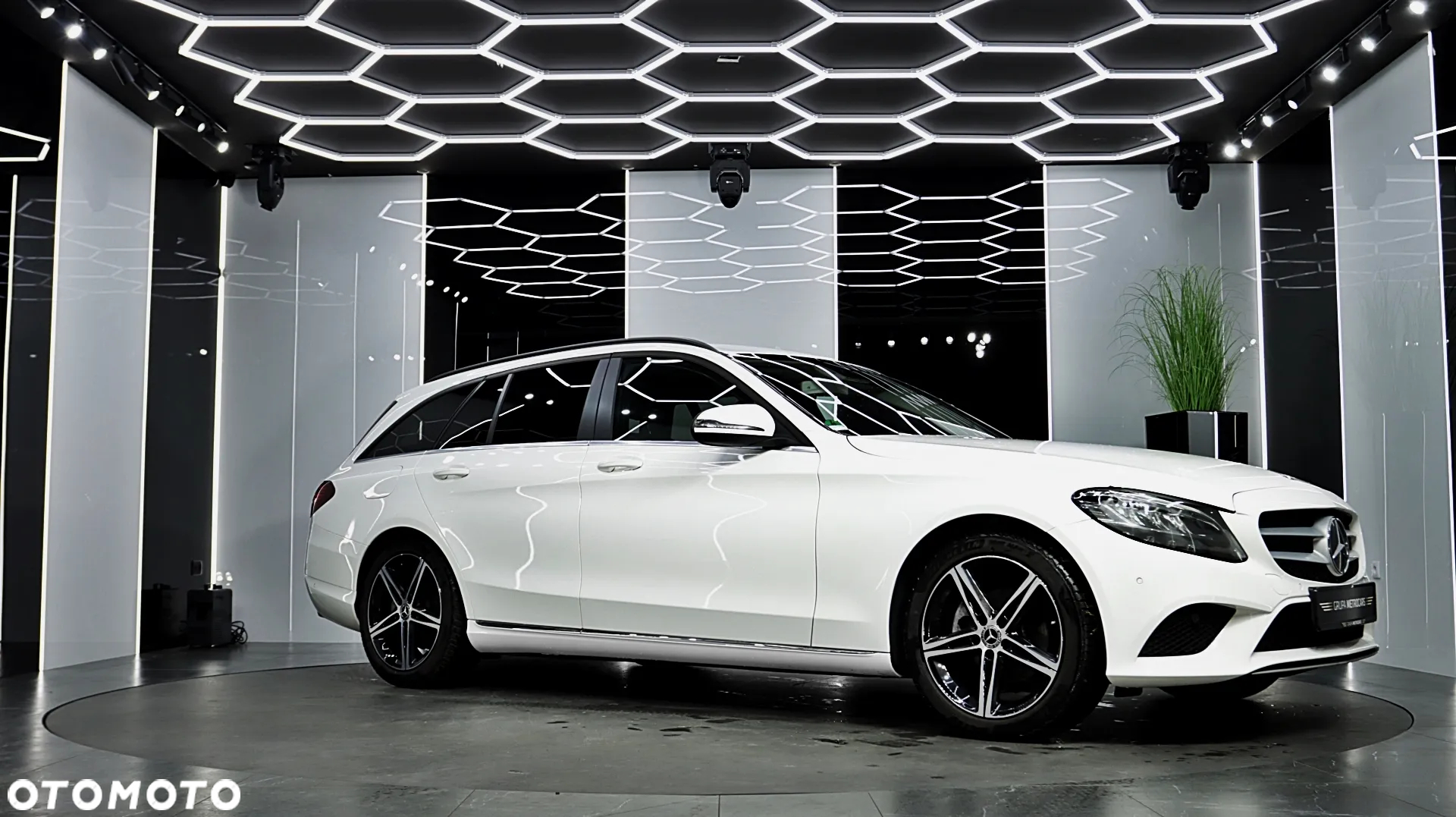 Mercedes-Benz Klasa C 200 d 9G-TRONIC - 13