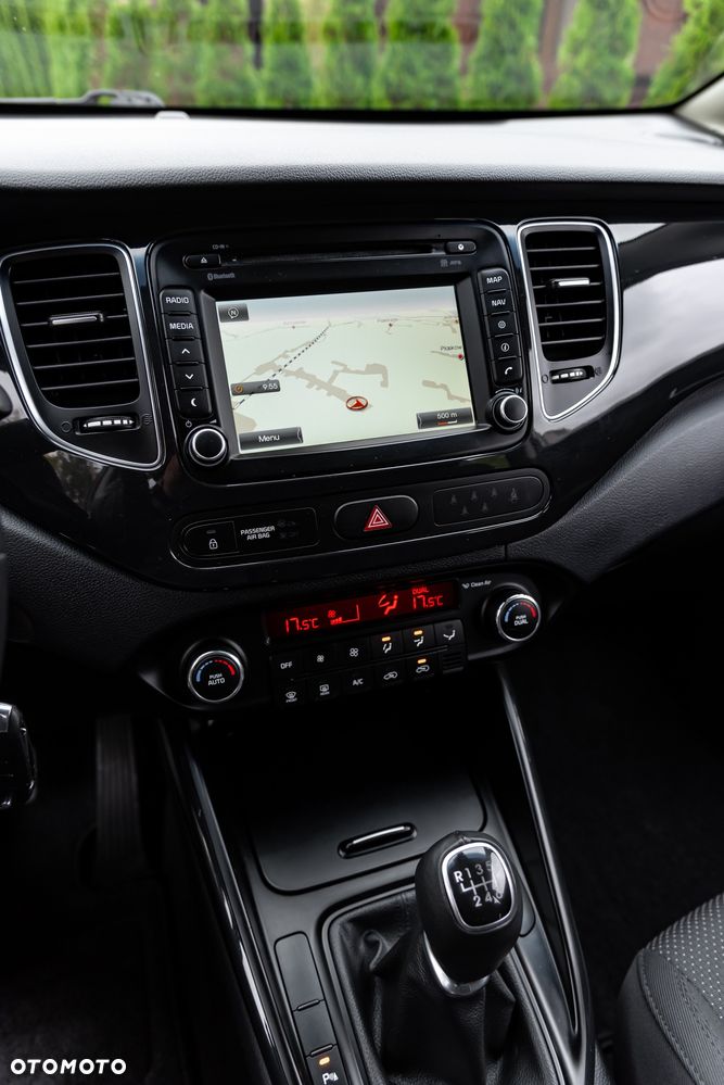 Kia Carens 1.7 CRDi M 7os - 39