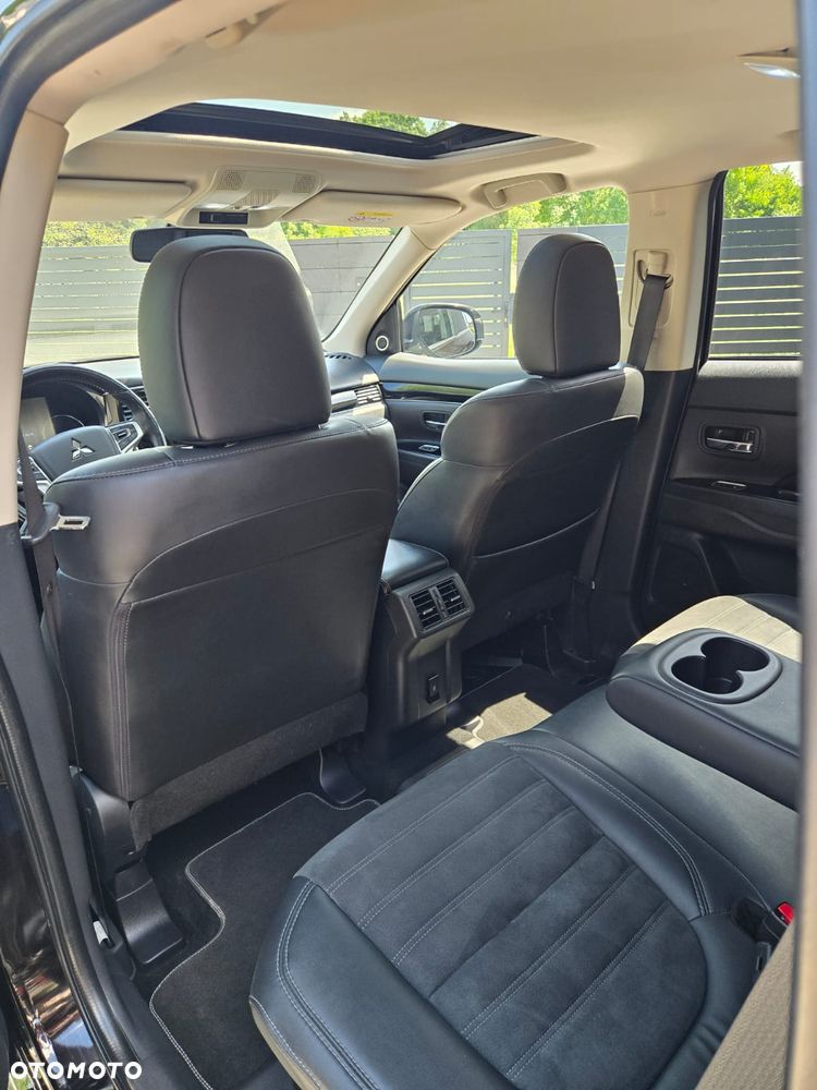Mitsubishi Outlander Intense + - 5