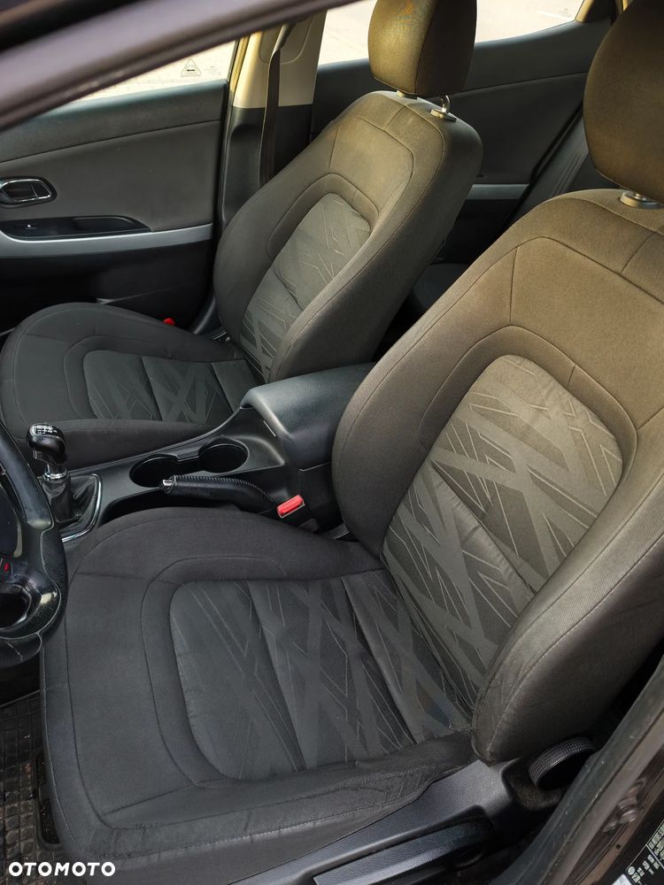 Kia Ceed - 17