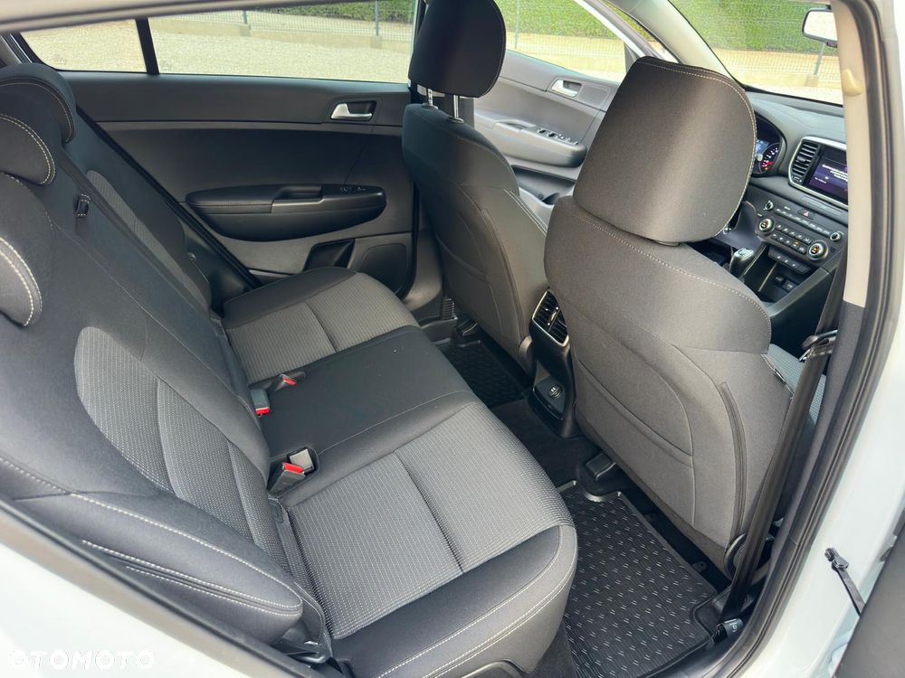 Kia Sportage 1.6 CRDI 2WD Eco-Dynamics+ (48V M-H) Vision - 26