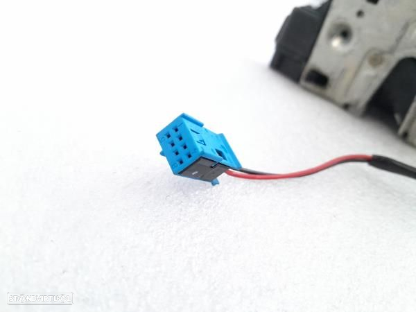 Fecho Porta Tras Dto Mercedes-Benz C-Class (W203) - 2