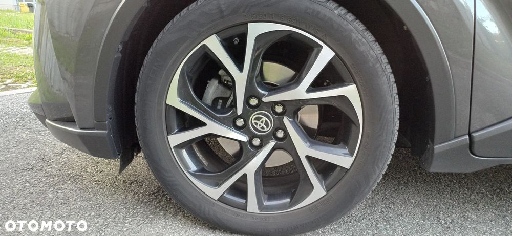 Toyota C-HR - 15