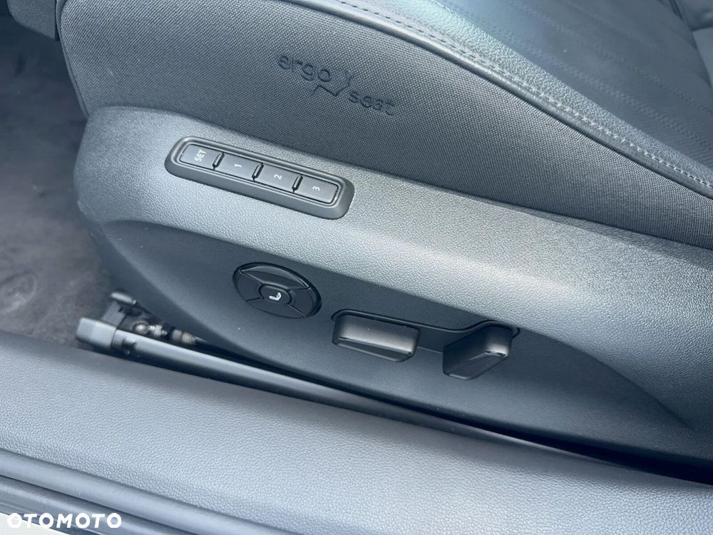 Skoda Superb 2.0 TDI SCR 4x4 Selection DSG - 18