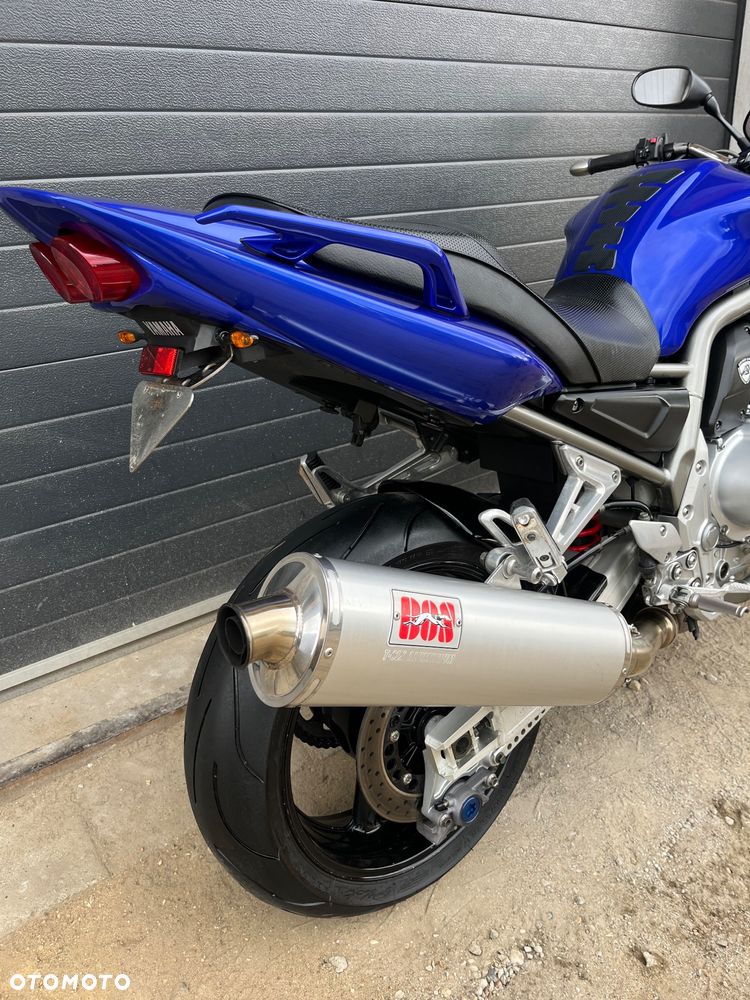 Yamaha FZ - 2