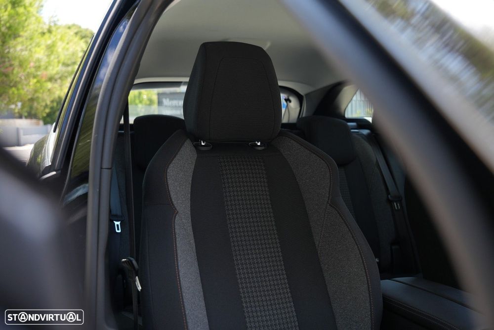 Peugeot 3008 1.2 PureTech Allure Pack - 26