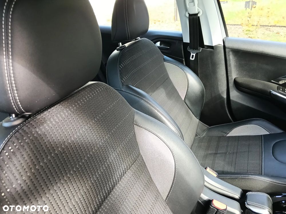 Peugeot 2008 PureTech 110 Stop&Start EAT6 Allure - 18
