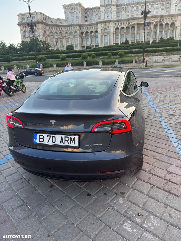 Tesla Model 3 Langstreckenbatterie Allradantrieb Dual Motor - 17
