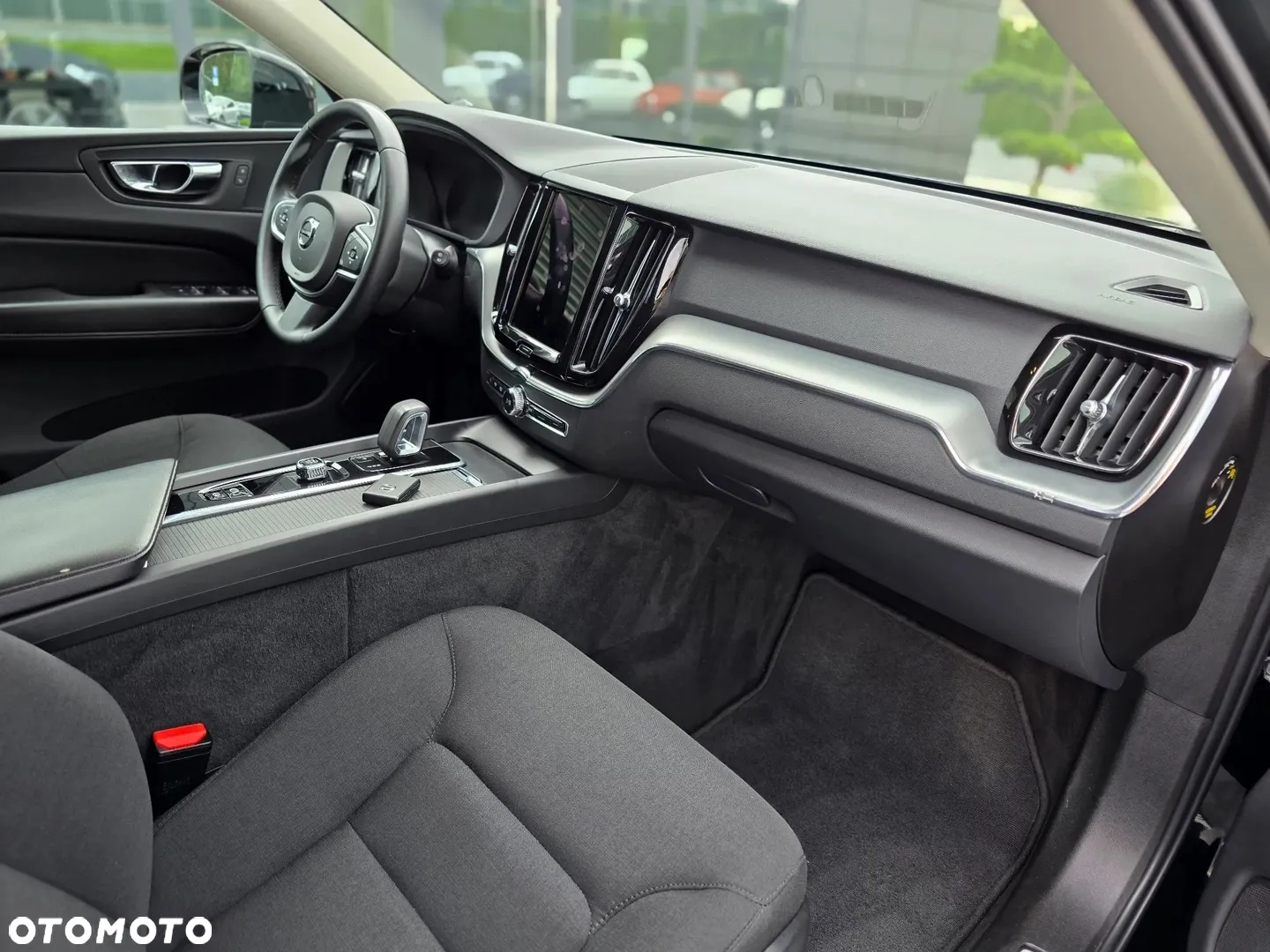 Volvo XC 60 D4 Momentum Pro - 20