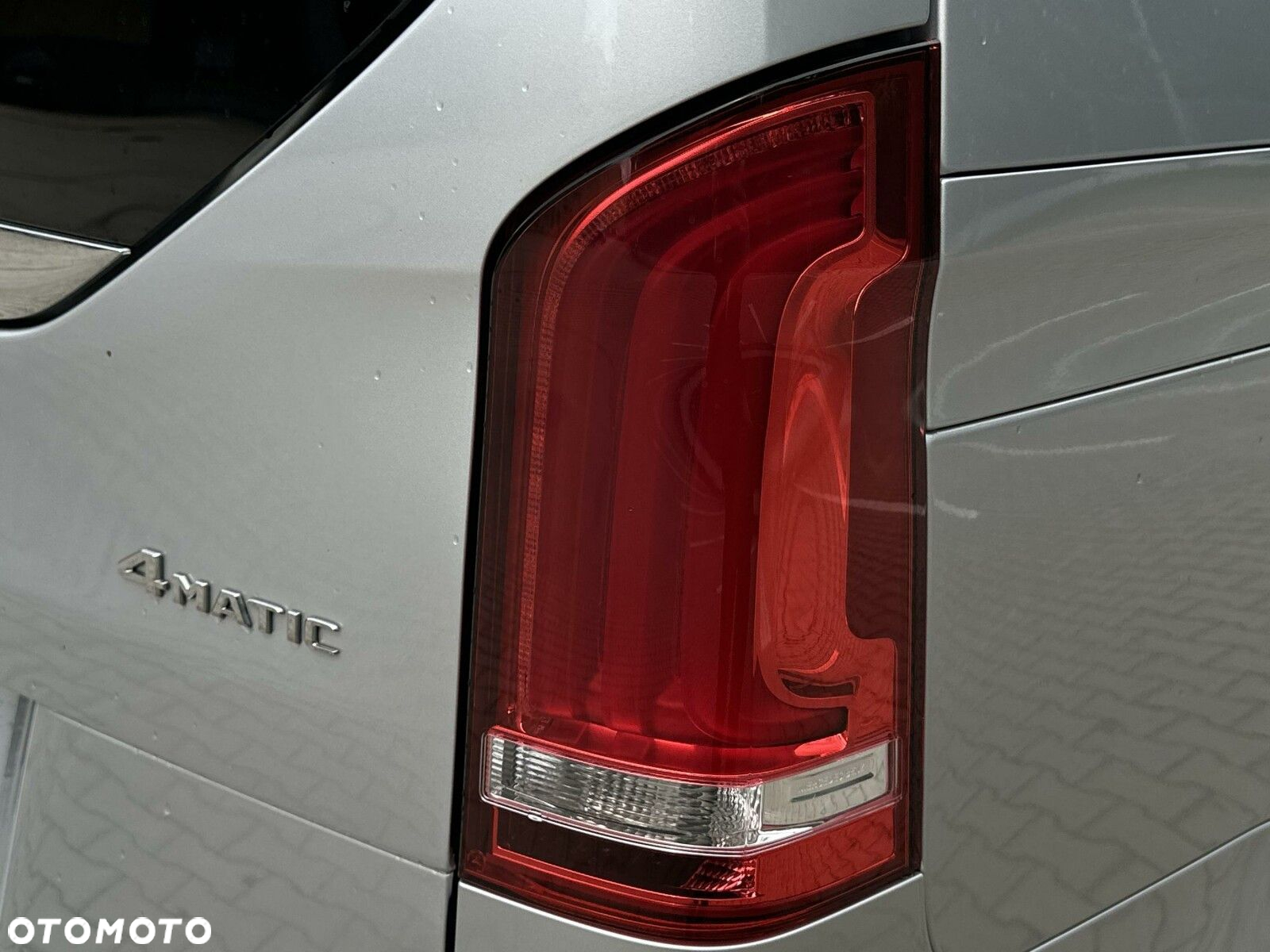 Mercedes-Benz Klasa V 300 d 4-Matic Avantgarde 9G-Tronic (ekstra d³) - 13