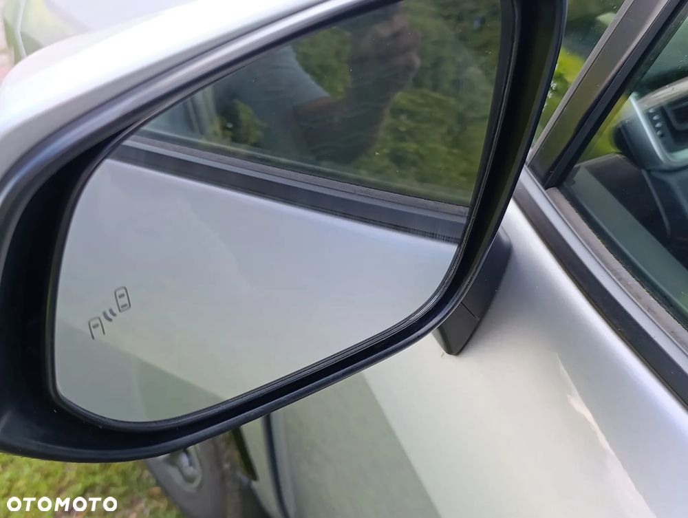 Toyota RAV4 - 17