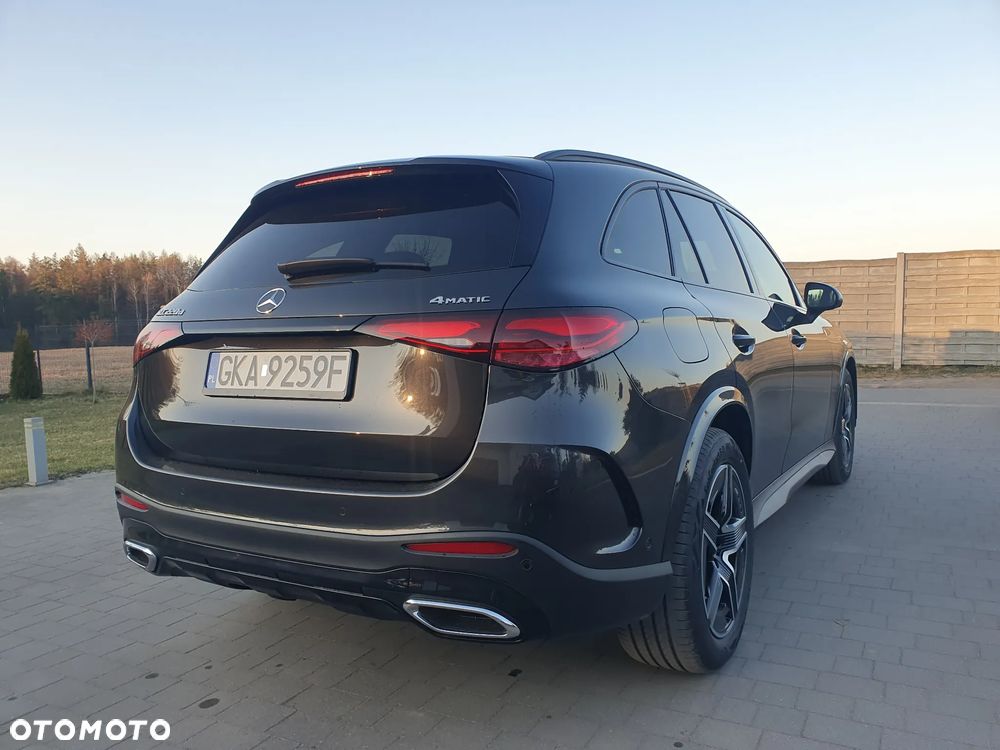 Mercedes-Benz GLC ver-220-d-4matic-9g--tronic-edition-amg-line - 9